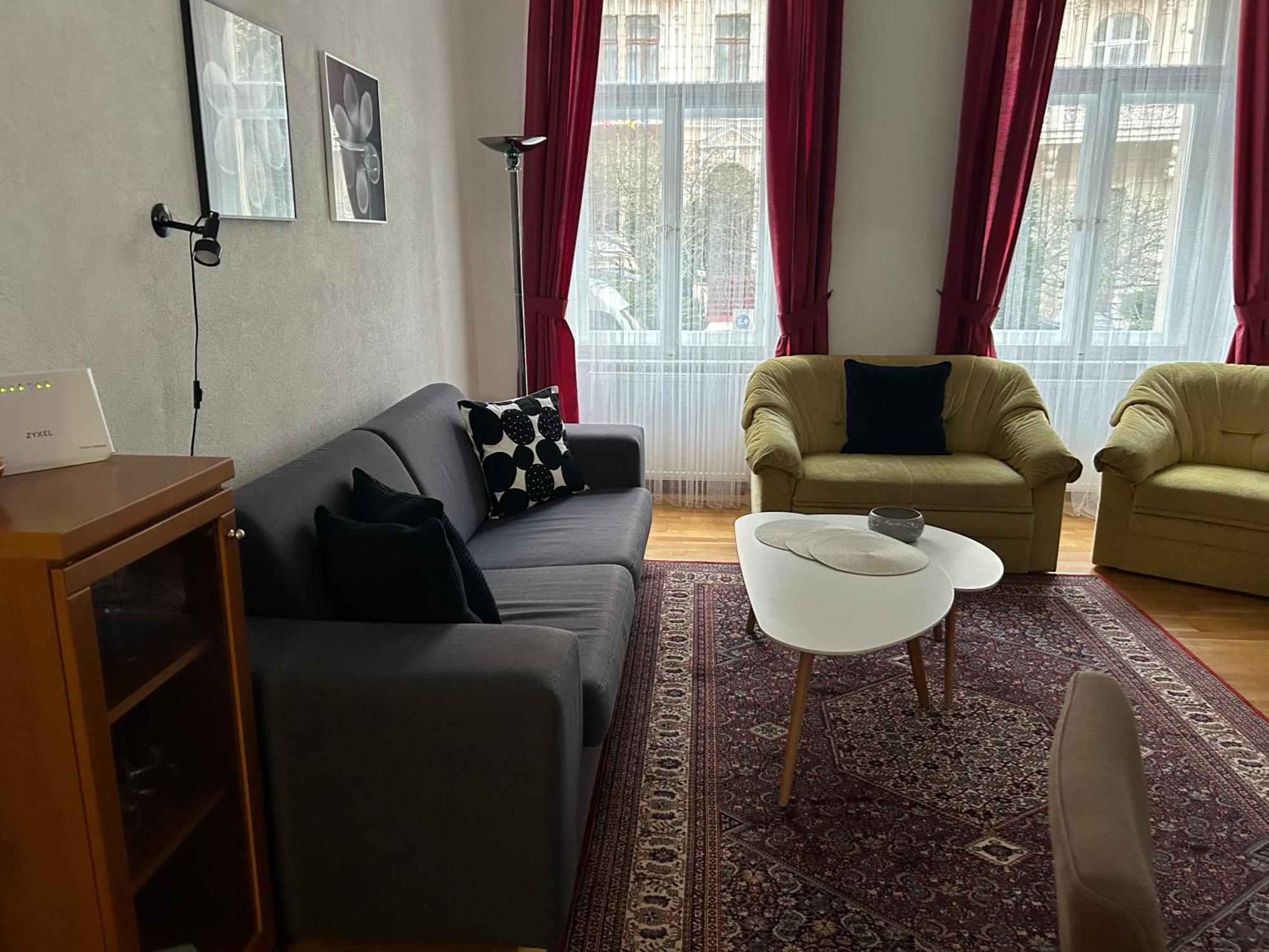 Apartment Sadova KLV Exterior foto